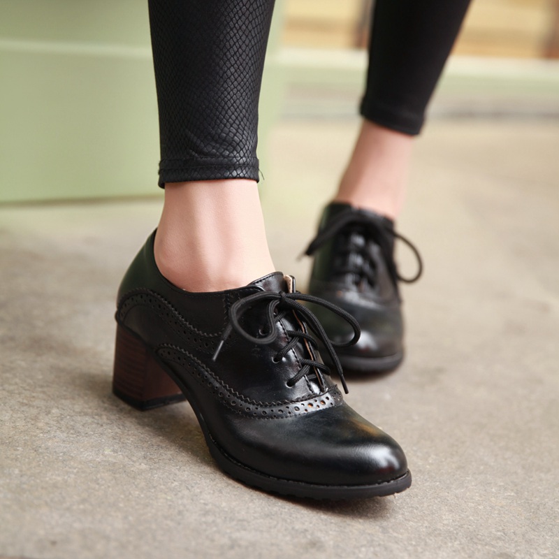 Brogue heeled shoes online